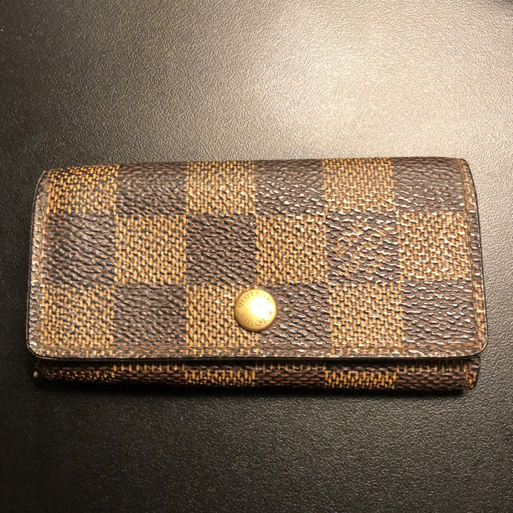 Preloved LV Key Holder